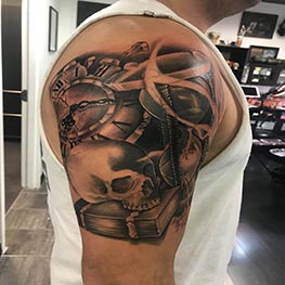 Clock and Skull shoulder half sleeve